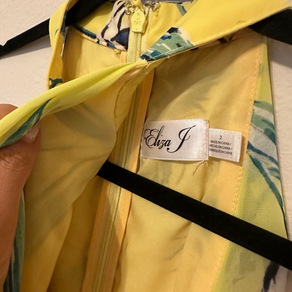 Eliza J yellow floral maxi dress - Picture 4 of 6